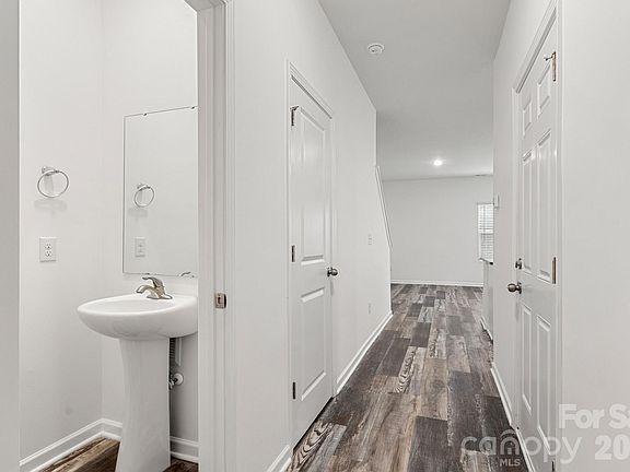 5th image of 112 Angle St