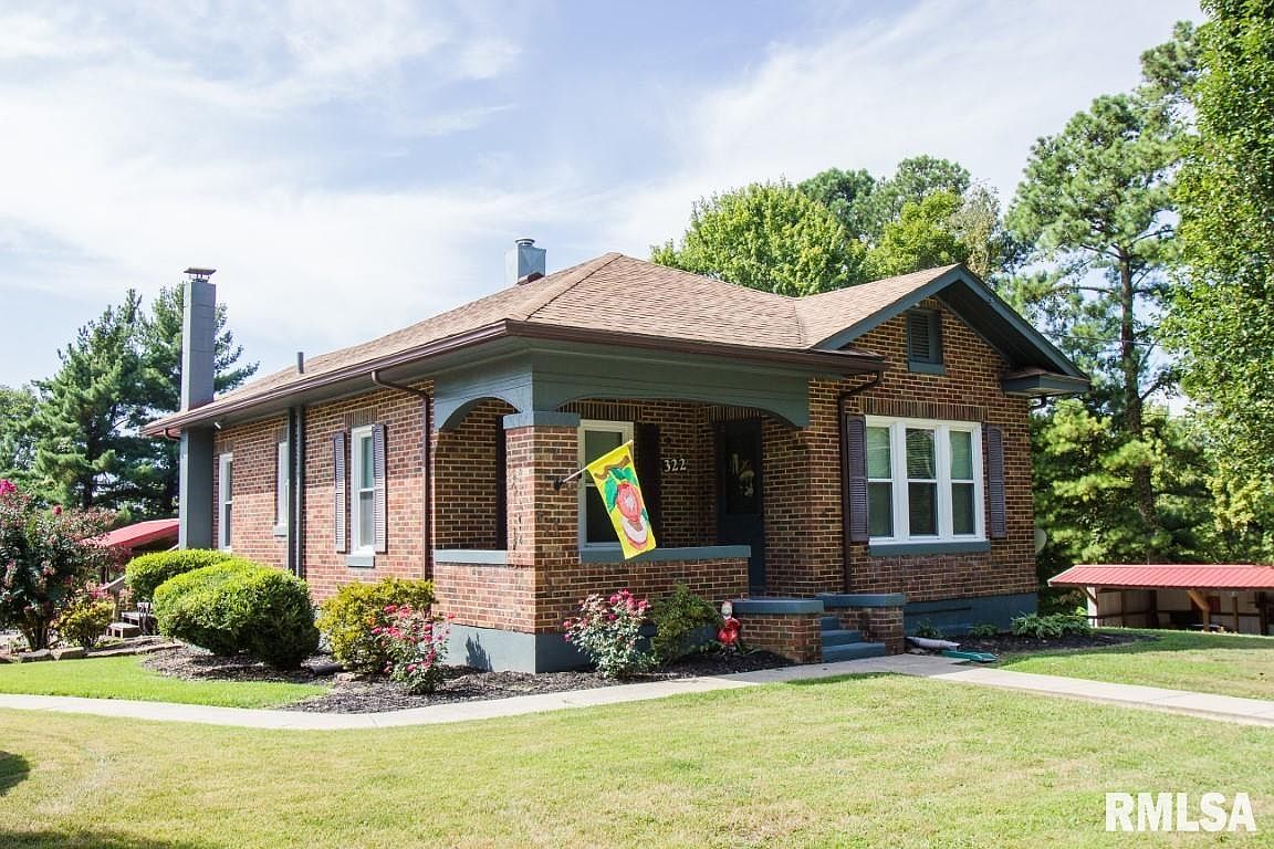 322 E Poplar St, Cobden, IL 62920 Zillow