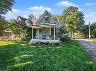 858 Saint Joseph St, South Haven, MI 49090
