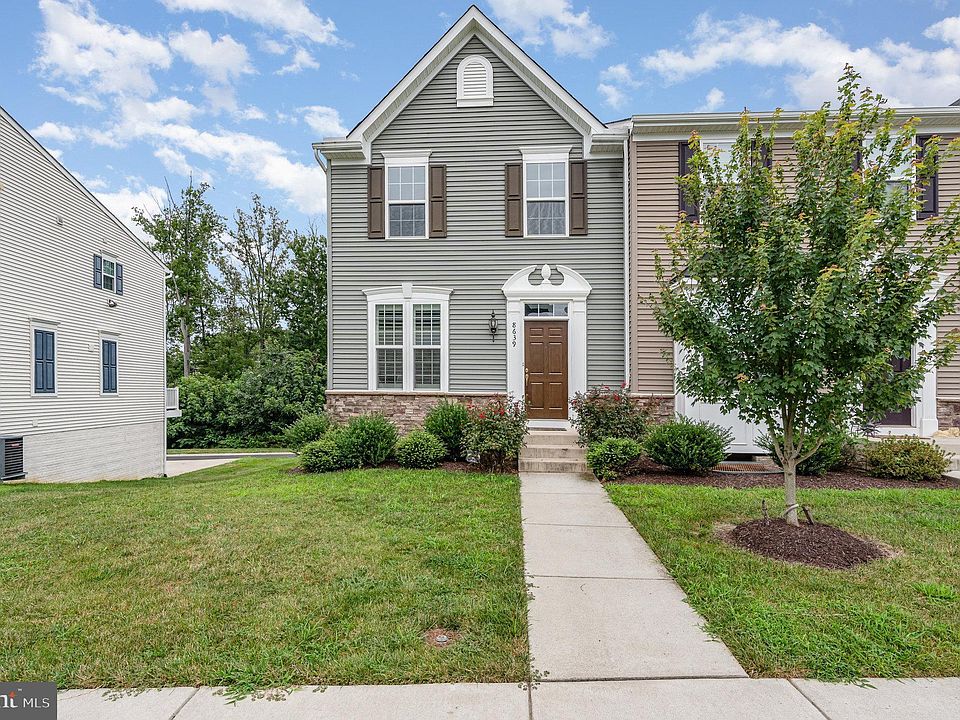 1st image of 8639 Rosecrans Ln
