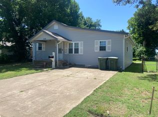 328 W 1st St, Edmond, OK 73003