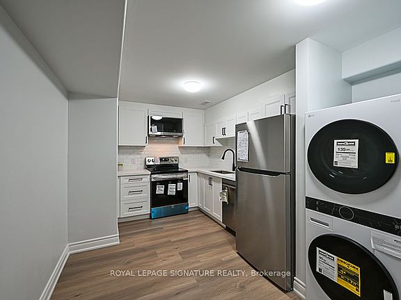 4th image of 3 Searell Ave #Basement