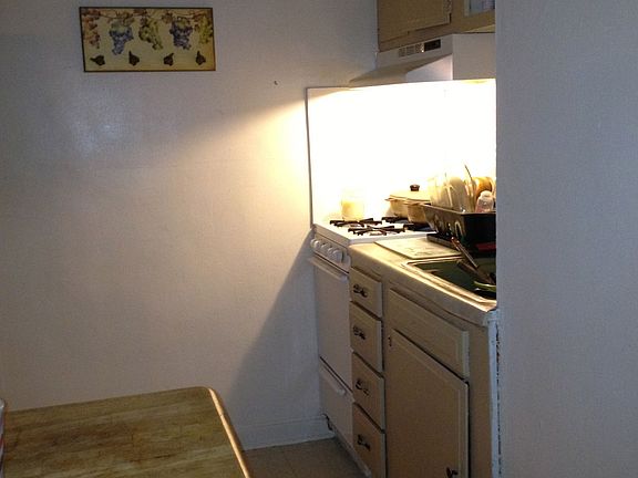 5th image of 34 Elsmere Blvd