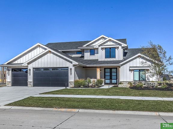2nd image of 28542 Jessie Cir