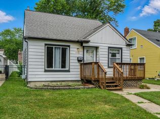 2251 Gardner Ave, Berkley, MI 48072