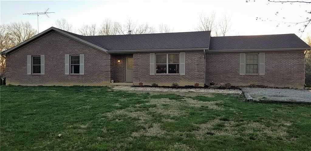 2260 N 500 W, Columbus, IN 47201 | Zillow