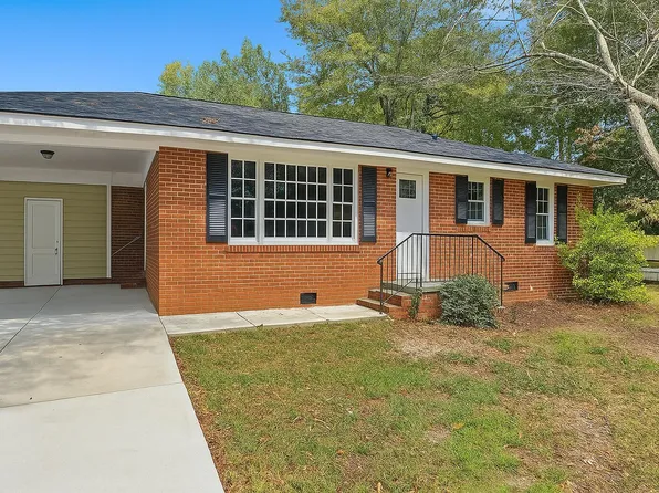 518 E 3rd St, Wendell, NC 27591
