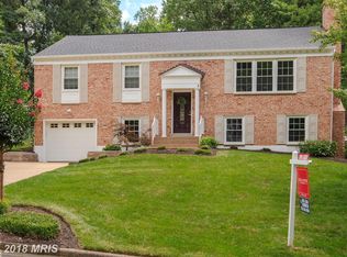 9330 Tovito Dr, Fairfax, VA 22031