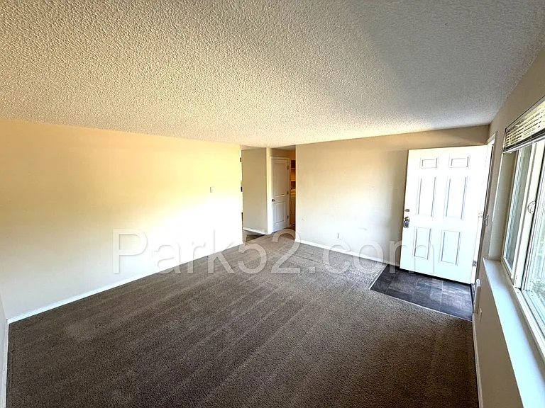 9108 Fawnlily Cir W — Photo 3