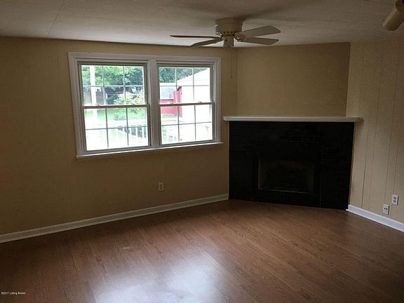 4th image of 3323 Heather Ln