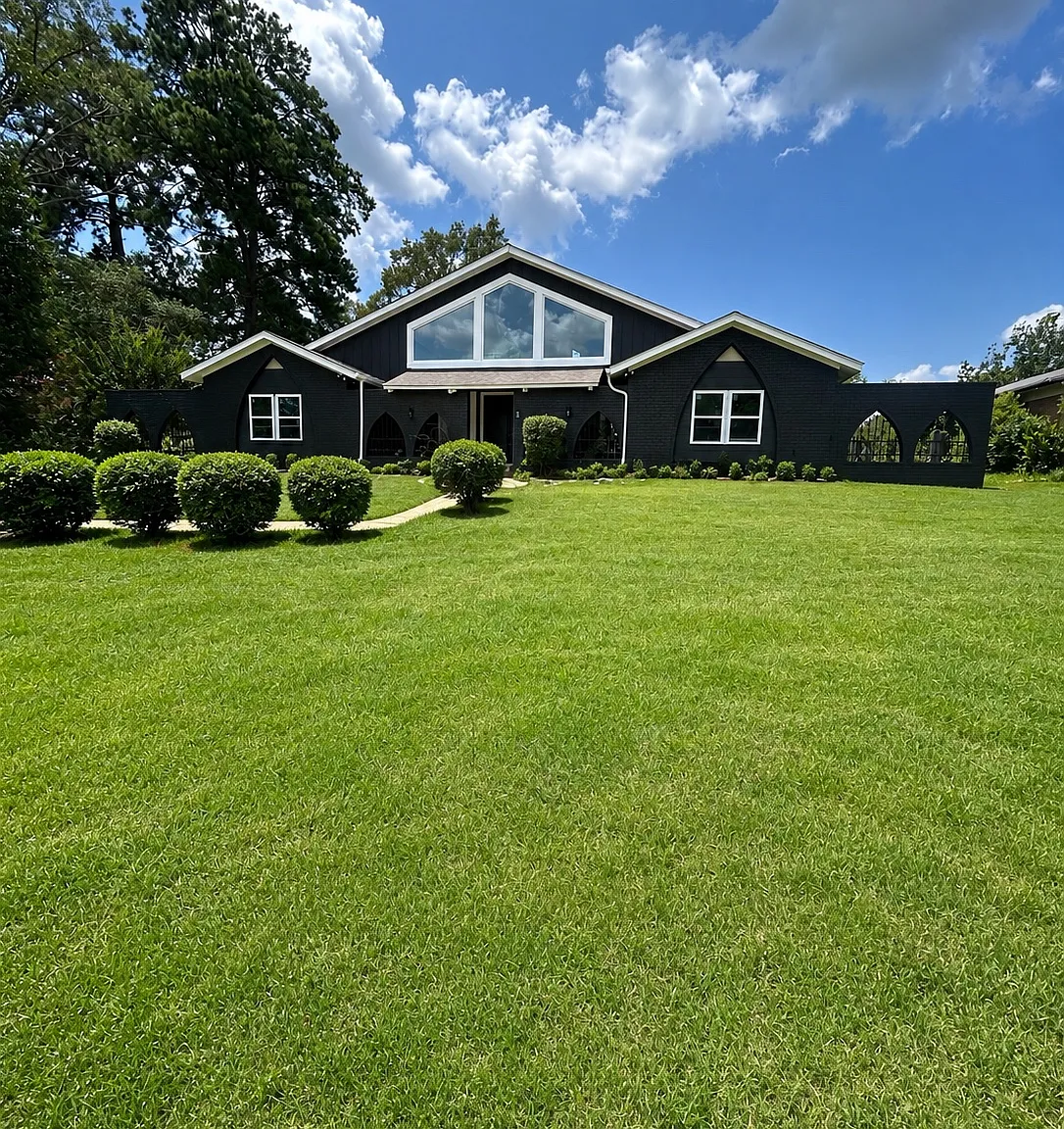 4 bed, 2471 sqft, $2,200 — Photo 1