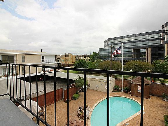 3rd image of 505 Westcott St APT 306