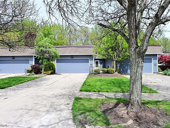 2nd image of 19252 Briarwood Ln #23