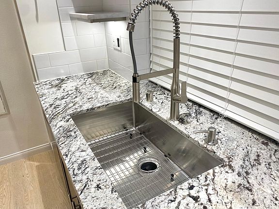 5th image of 13309 Caminito Ciera Unit 117