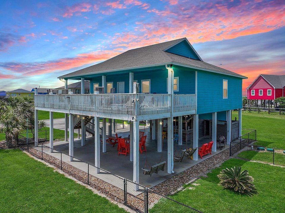 1st image of 962 Surfside Dr