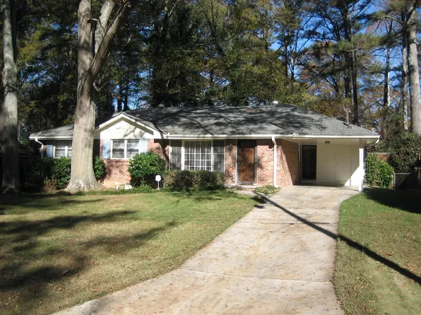2922 Arrow Creek Dr, Chamblee, GA 30341