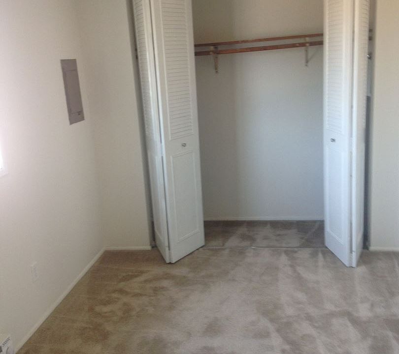 2nd image of 1808 NE Weidler St APT 16