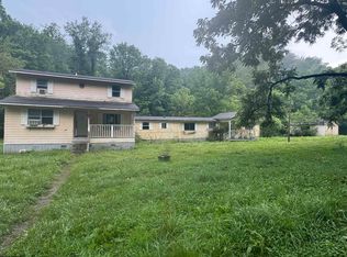 1571 Coburn Fork Rd, Salem, WV 26426