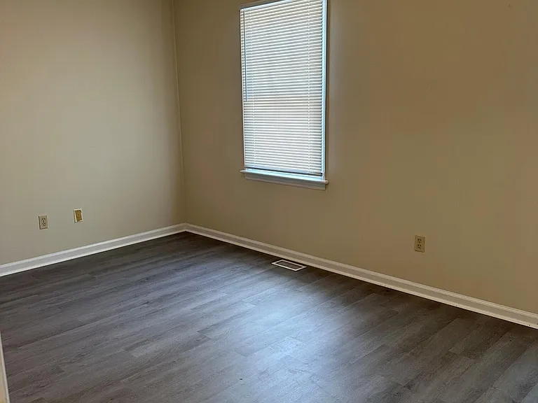 120 Concord Dr #A — Photo 11