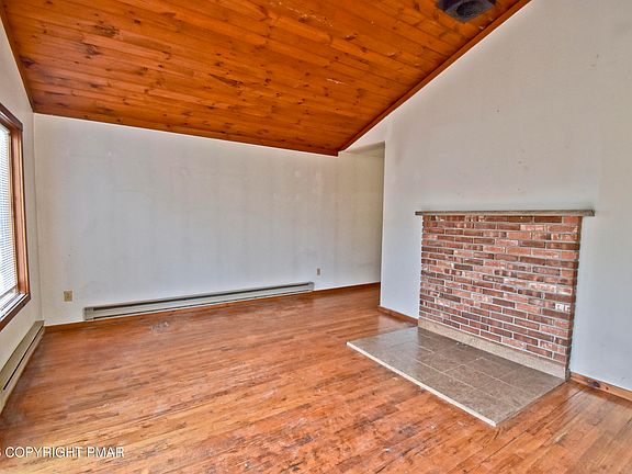 5th image of 1273 Park Dr