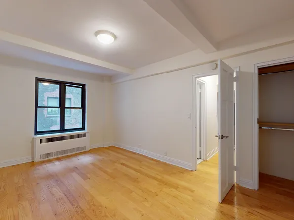 141 East 56th Street image 7 of 13