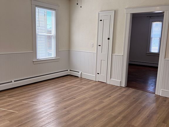 4th image of 45 Curtin Ave Floor 2