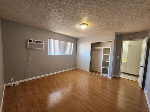 Good size bedroom