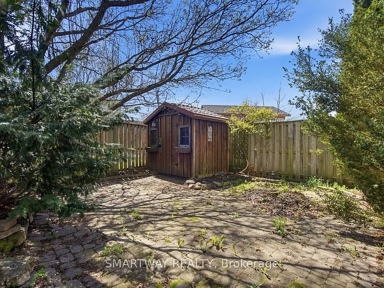 646 Ridgeview Dr — Photo 36