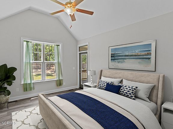 3rd image of 1264 S Shore Drive