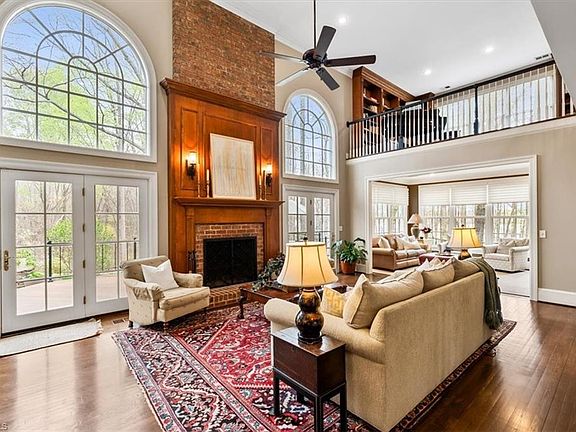 3rd image of 2305 Northbay Ct