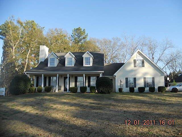 1st image of 4 Beaubrook Ln