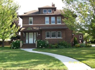 223 E Grand St, Chilton, WI 53014
