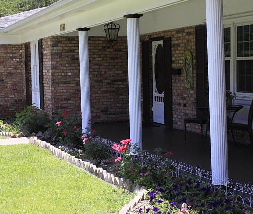 2nd image of 114 E Azalea Dr