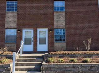 303 Rockingham Dr #L, Harrisonburg, VA 22802