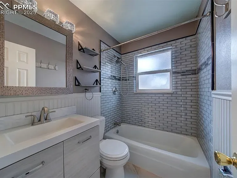 6773 Dale Rd #1 — Photo 5