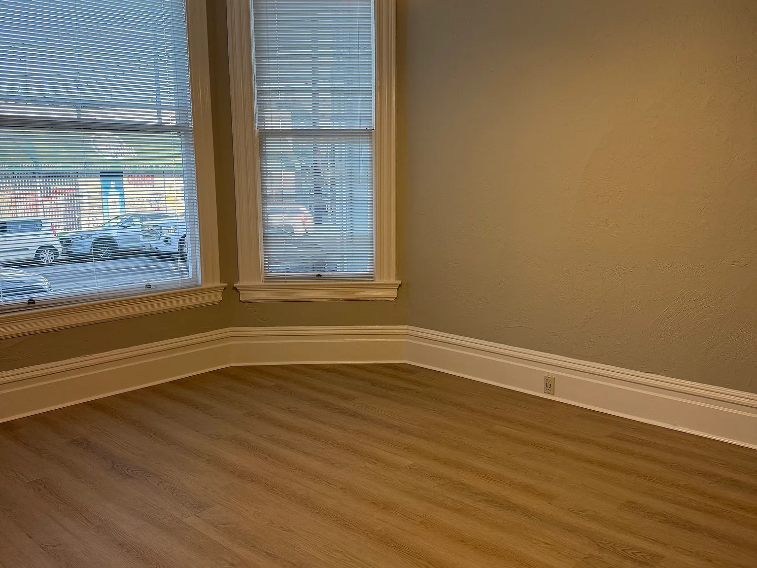 2 bed, $3,100 — Photo 2