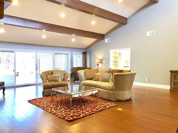 5th image of 500 Skyridge Dr