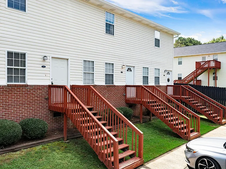 Bremen Oaks — Photo 19