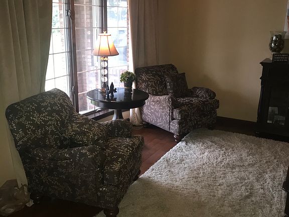 Formal Living 