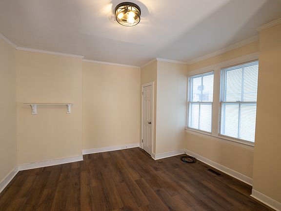 5th image of 3003 Garland Ave