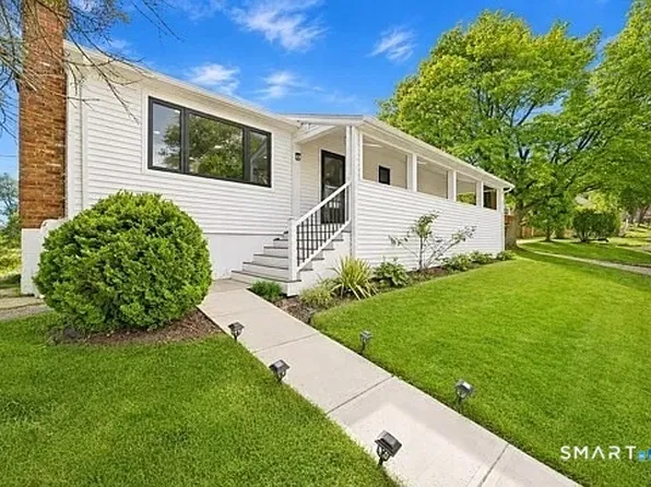 17 Hazel St, Fairfield, CT 06825