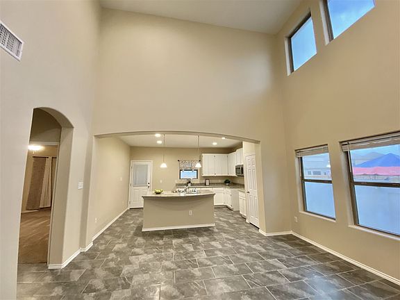 2nd image of 5525 Shorthorn Dr
