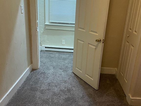 3rd image of 809 Garfield St