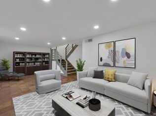 10203 Beekman Place Dr, Houston, TX 77043