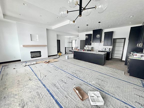 3rd image of 6810 Brookside Dr