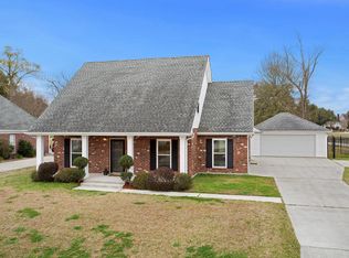 741 Doctor Gorman Dr, Belle Chasse, LA 70037