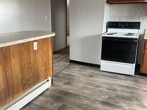 4th image of 181 Alaska St #2