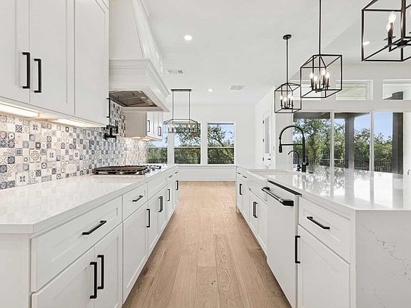 The Buccaneer - Kitchen