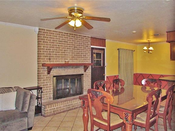 4th image of 212 W McLain Dr