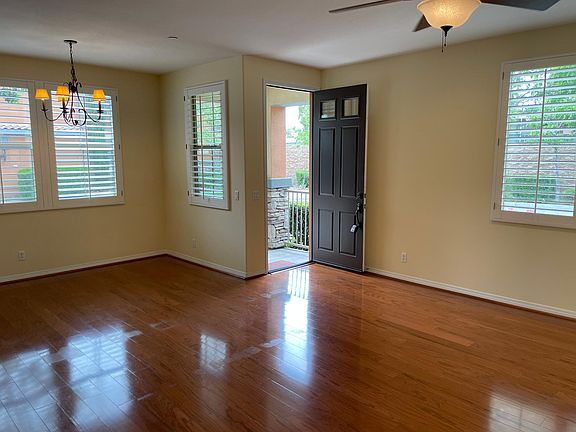 3rd image of 624 Asbury St